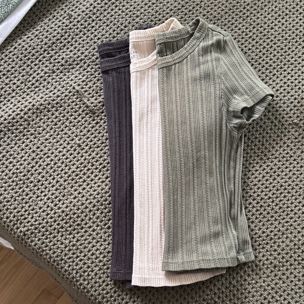 American Eagle - Ribbed Short Sleeve Tee Trio - Olive, Cream, Charcoal